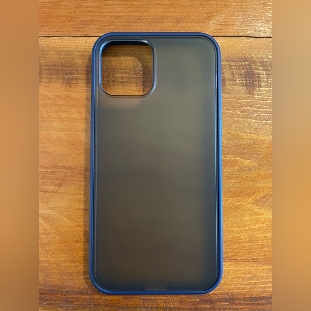 iPhone 12/12 Pro Cellphone Case 🎁 (free gift with purchase)